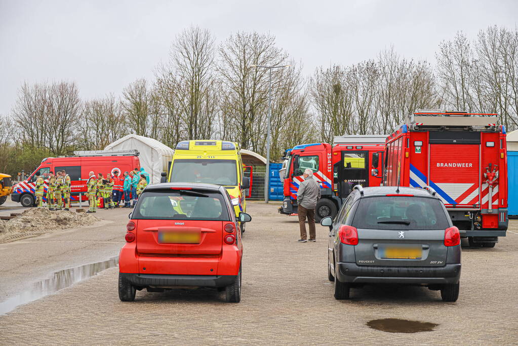 Twee personen te water geraakt IJmeer