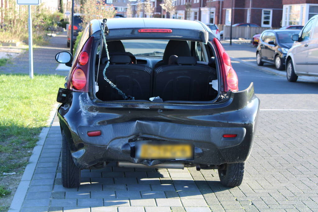 Veel schade na aanrijding
