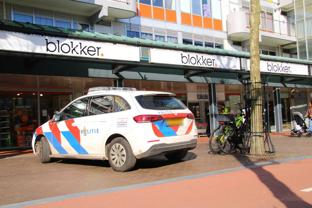 Twee verdachten op de vlucht na gewapende overval