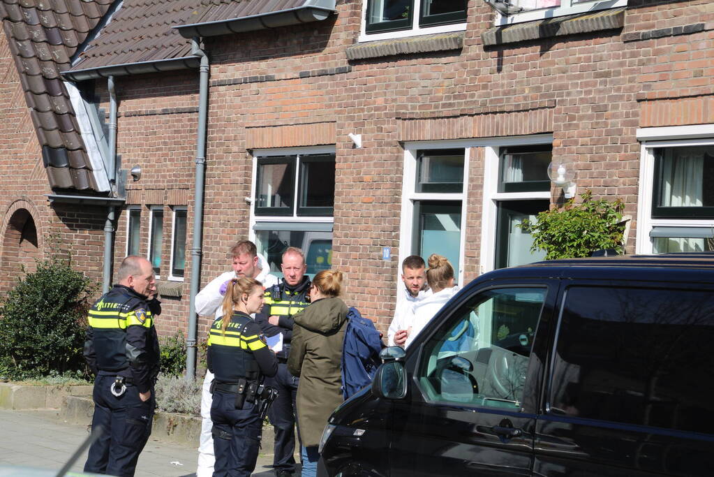 Politie doet onderzoek naar vondst gewonde persoon