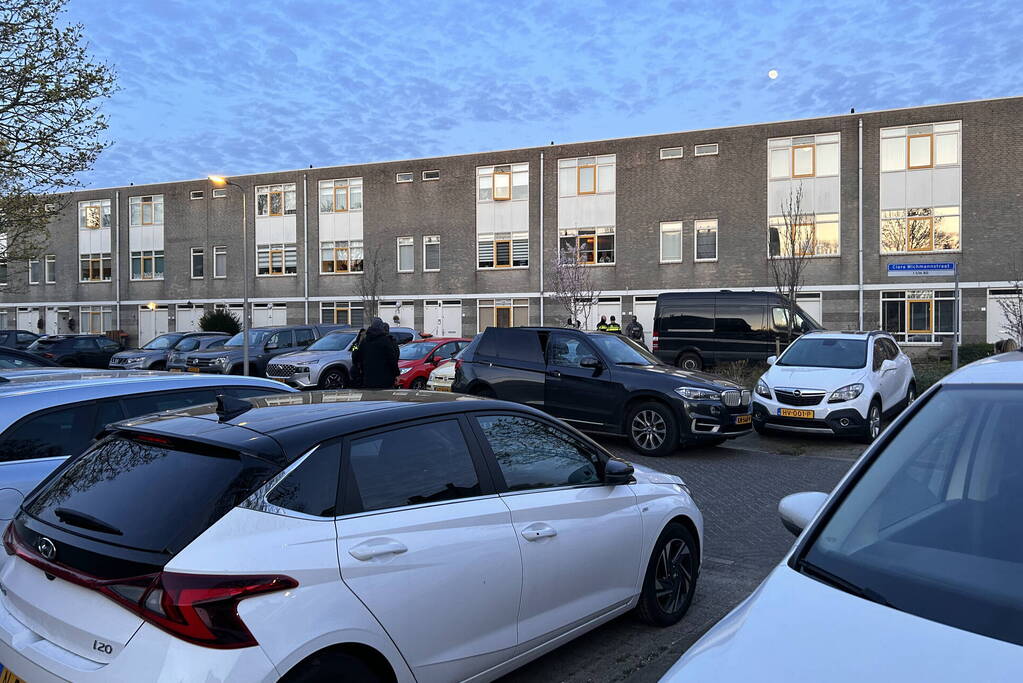 Buurt opgeschrikt door flashbangs tijdens inval arrestatieteam