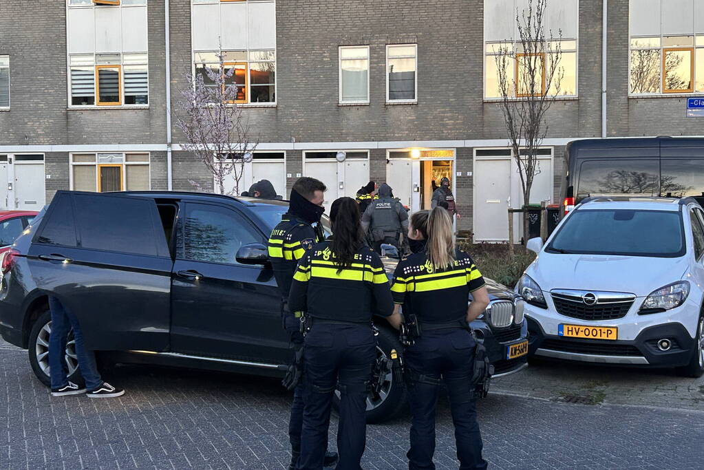 Buurt opgeschrikt door flashbangs tijdens inval arrestatieteam