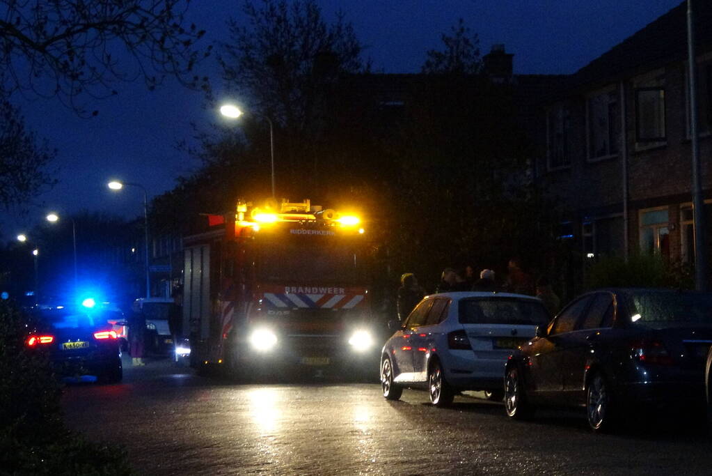 Kaars veroorzaakt brand in woning