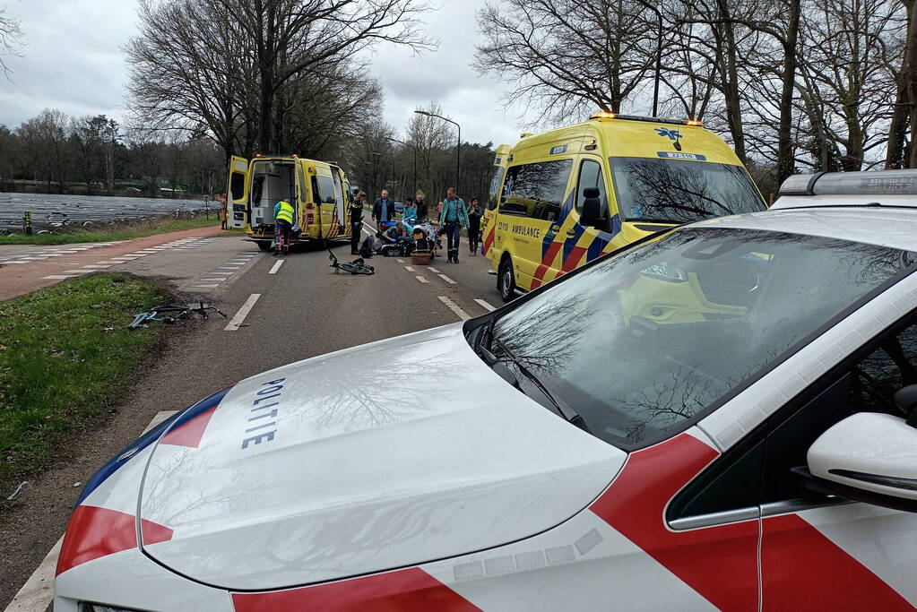 Fiets in stukken bij aanrijding met motor