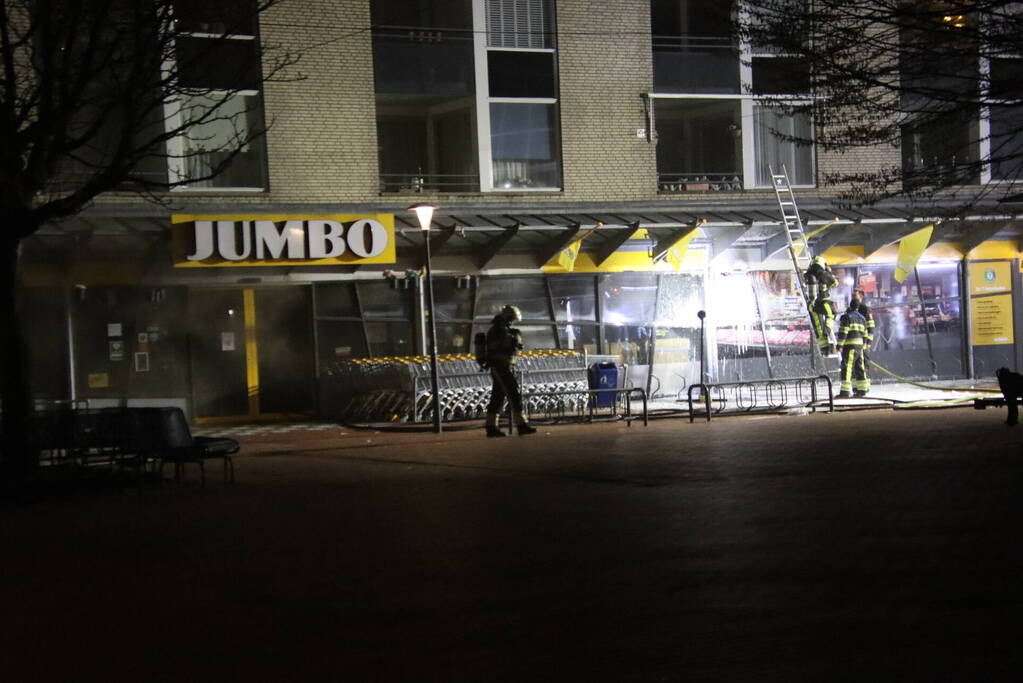 Grote brand bij Jumbo supermarkt