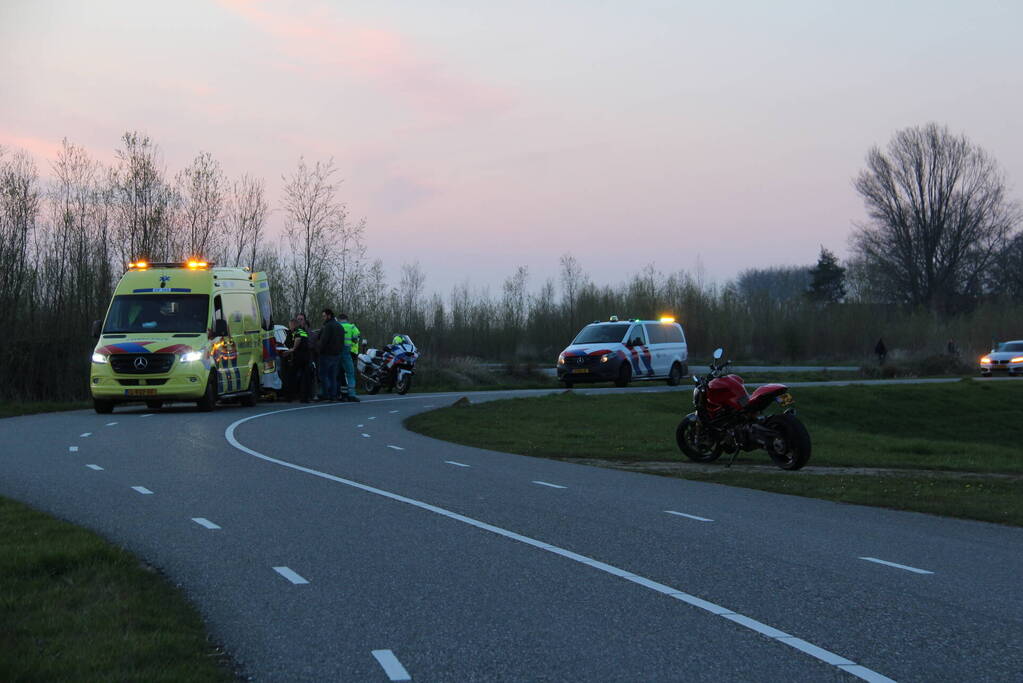 Motorrijder gewond na val
