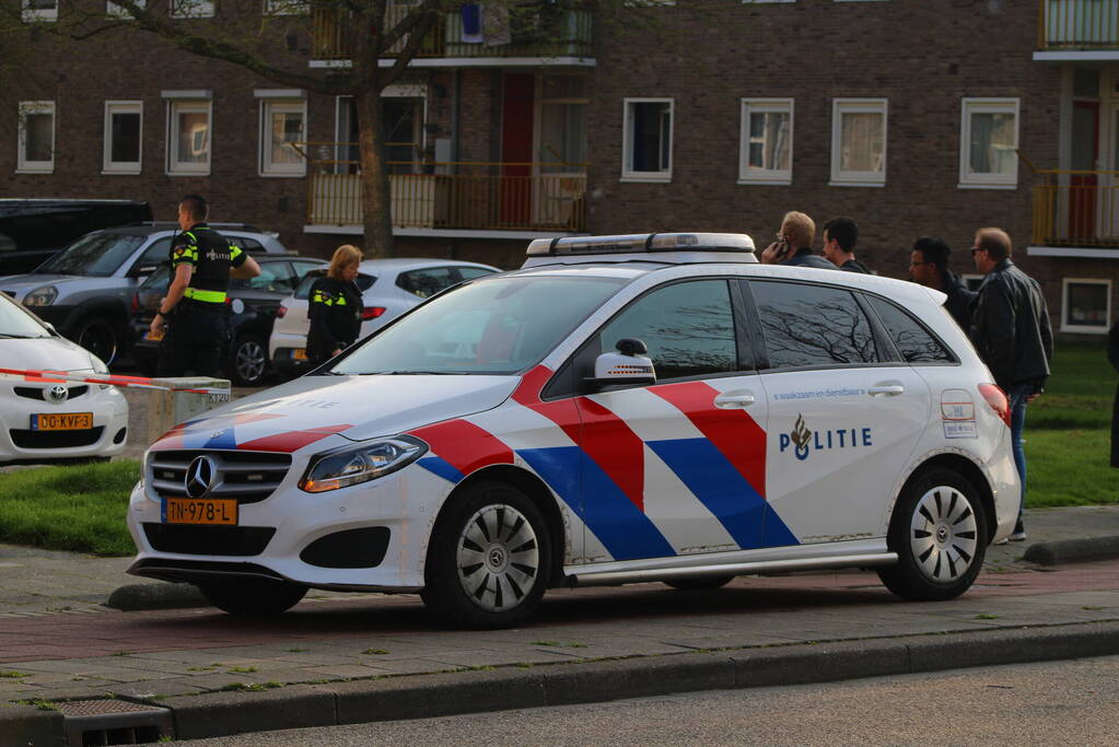 Meerdere schoten gelost op flatgebouw