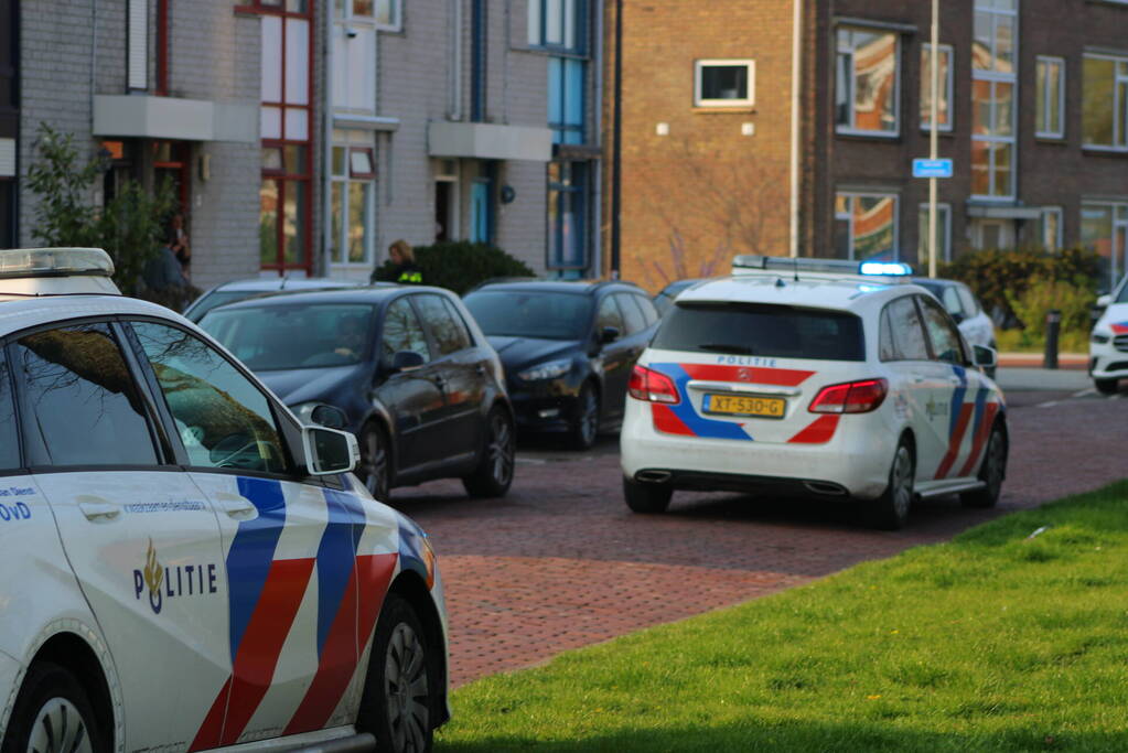 Meerdere schoten gelost op flatgebouw