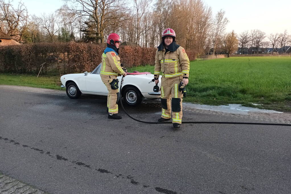 Rookontwikkeling door vastgelopen remmen bij old timer