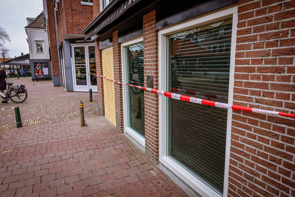 Dieven gepakt na inbraak van juwelier