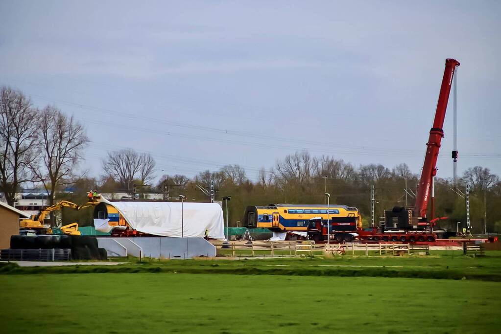 Bedrijven druk bezig berging treinstellen