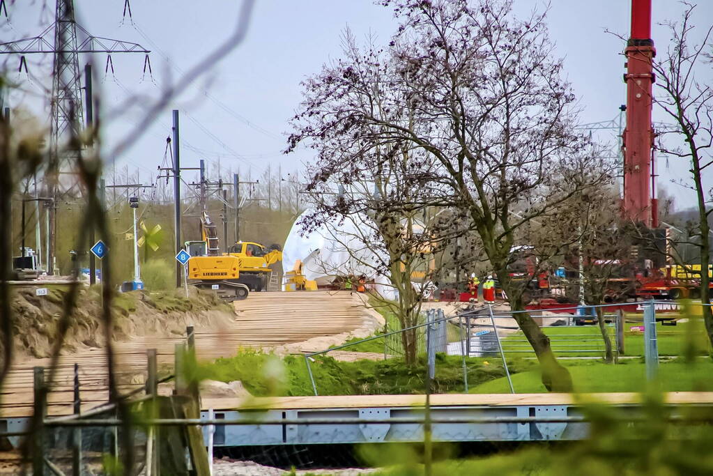 Bedrijven druk bezig berging treinstellen