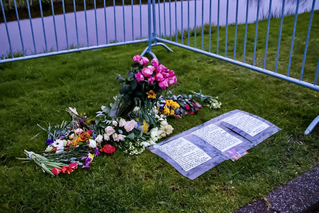 Bedrijven druk bezig berging treinstellen