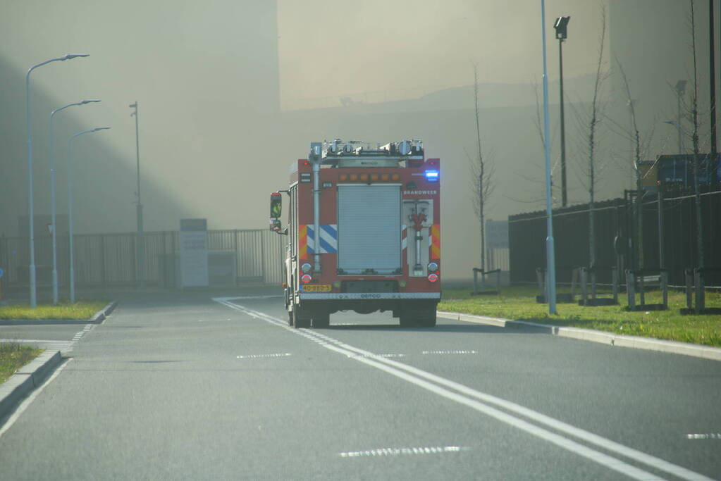 Zeer grote brand in cacao opslag