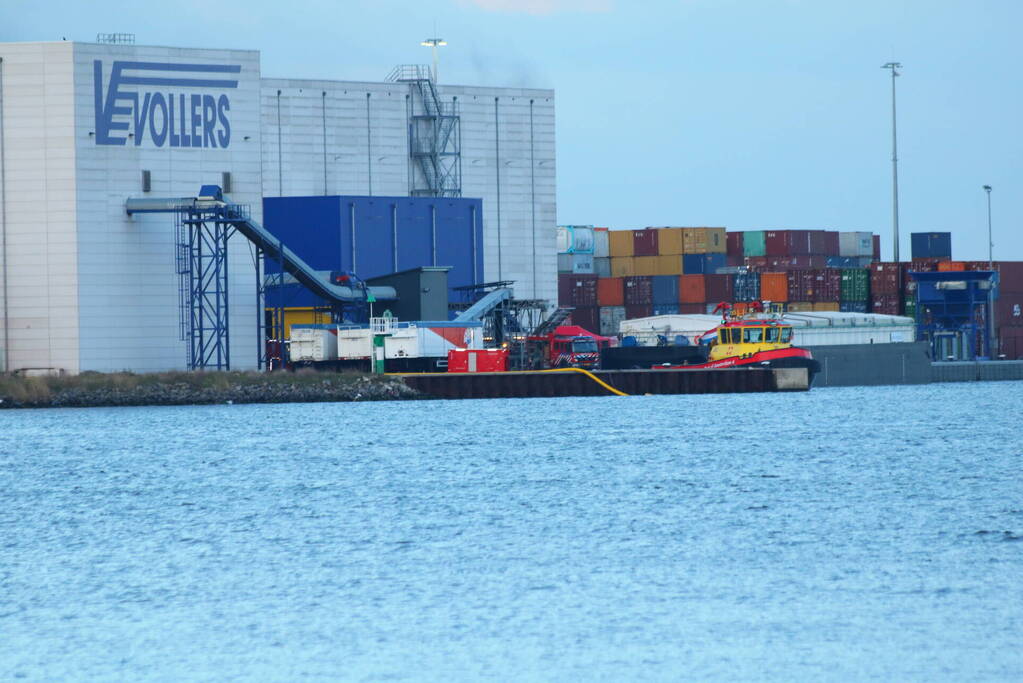 Zeer grote brand in cacao opslag