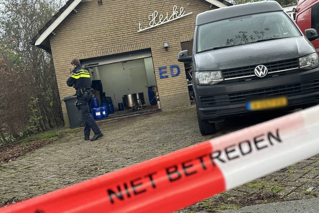 Drugslab in garage bij Woning