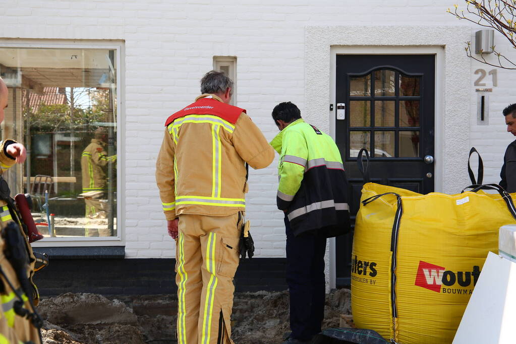 Gasleiding geraakt tijdens werkzaamheden in voortuin