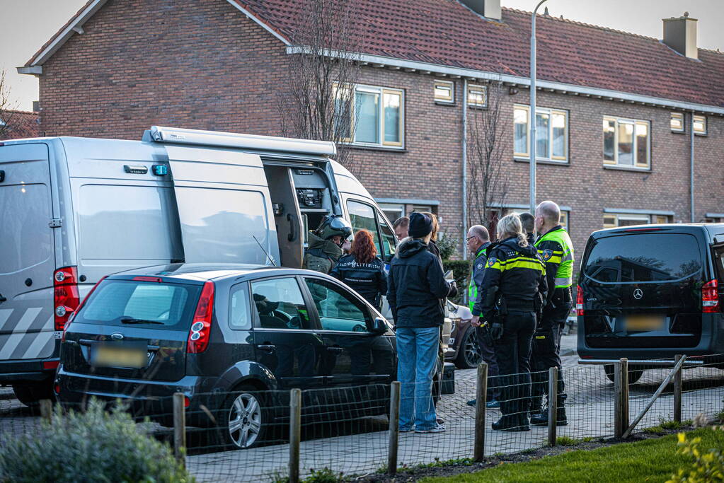 EOD onderzoekt mogelijk explosief