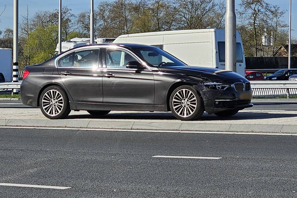 Kinderen krijgt traumabeer na ongeluk met auto