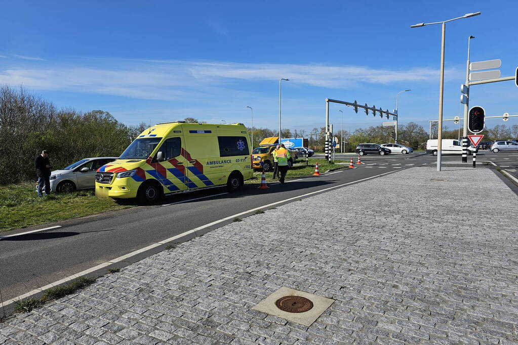Kinderen krijgt traumabeer na ongeluk met auto
