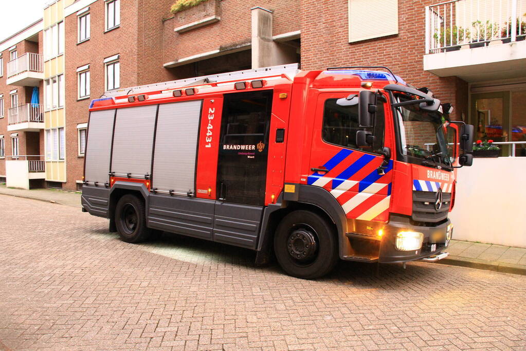 Brandweer bevrijdt opgesloten vrouw van toilet