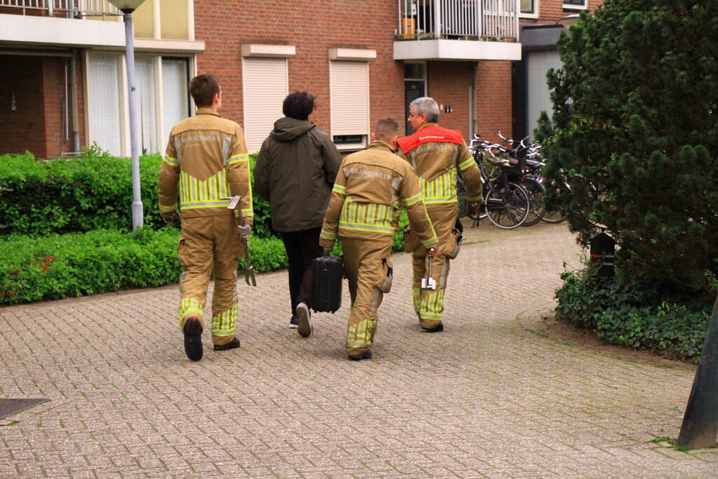 Brandweer bevrijdt opgesloten vrouw van toilet