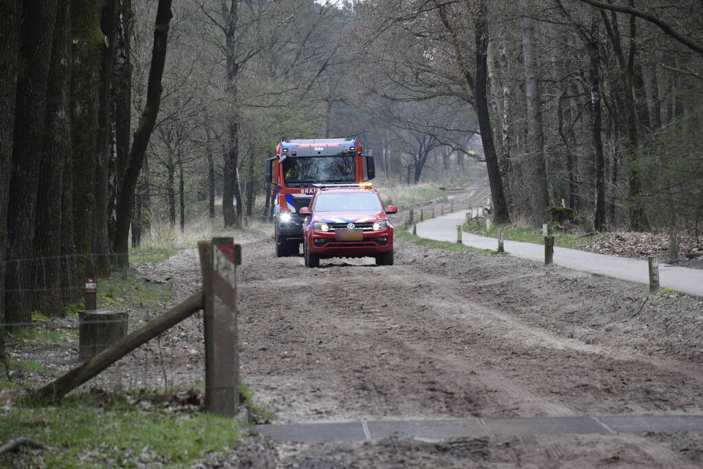 Brandweer ingezet voor gewonde mountainbiker in bosgebied