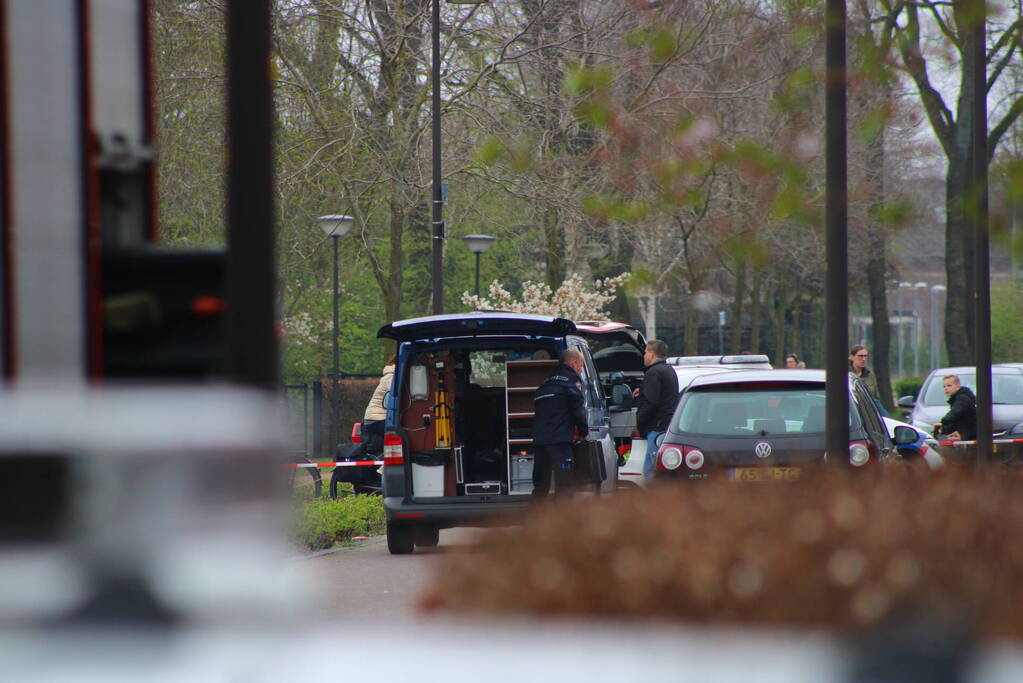 Bewoners onwel nadat onbekende stof woning in wordt gegooid