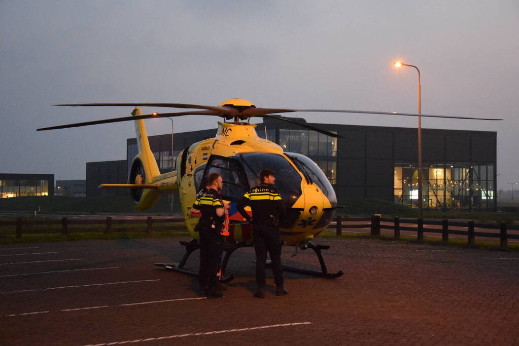 Traumateam assisteert bij incident op straat