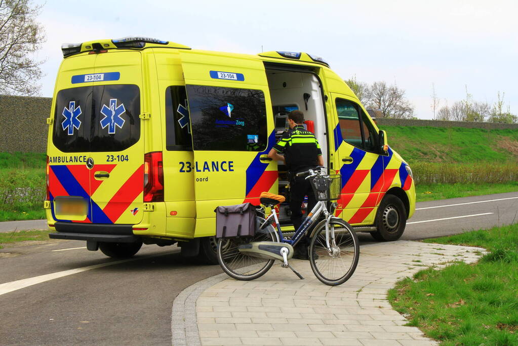 Fietser met elkaar in botsing