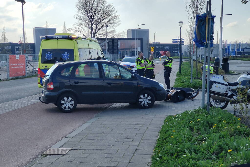 Scooterrijder gewond bij aanrijding