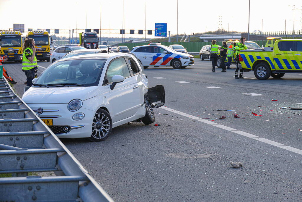 Flinke ravage op snelweg door ongeval