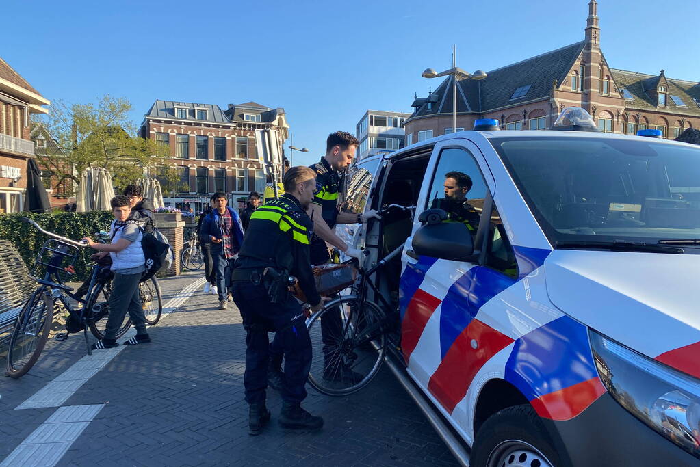 Omstander redt dronken persoon uit water