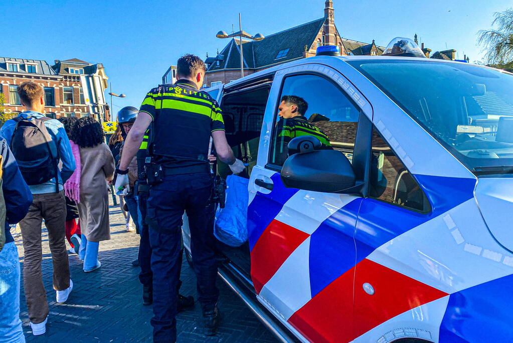 Omstander redt dronken persoon uit water