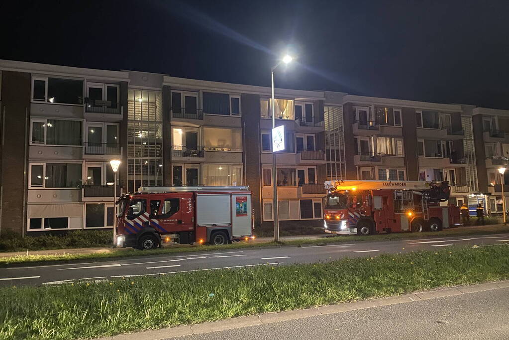 Brand in portiek woning snel geblust