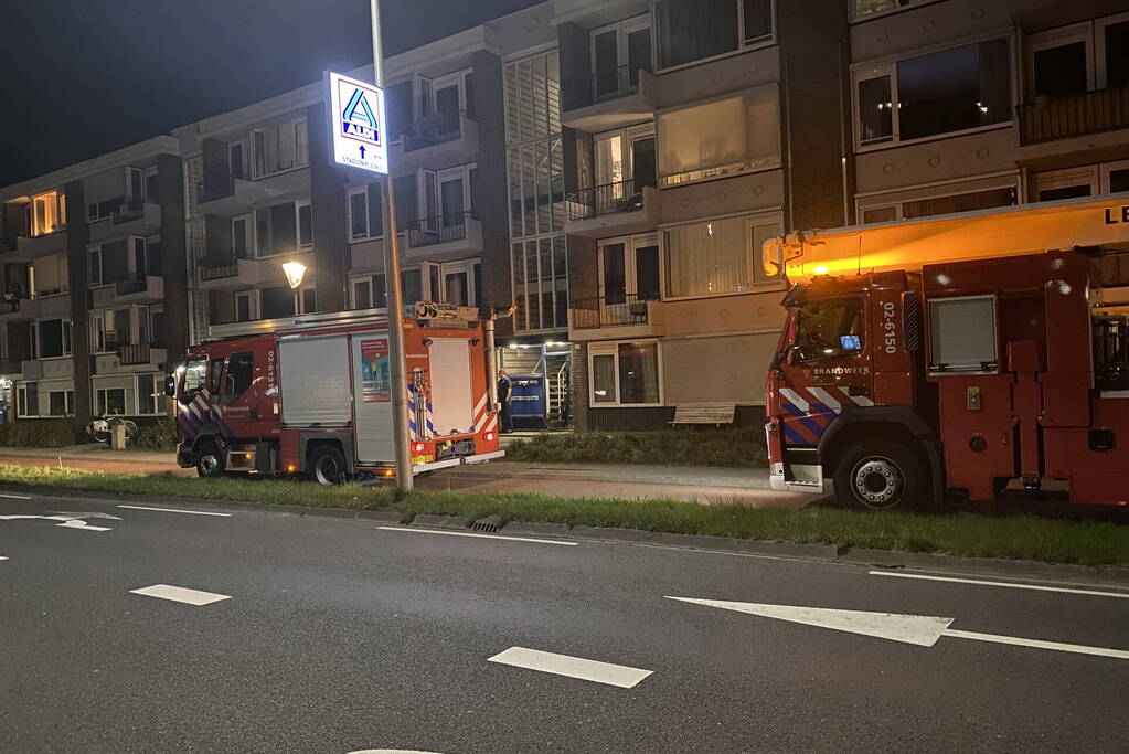 Brand in portiek woning snel geblust