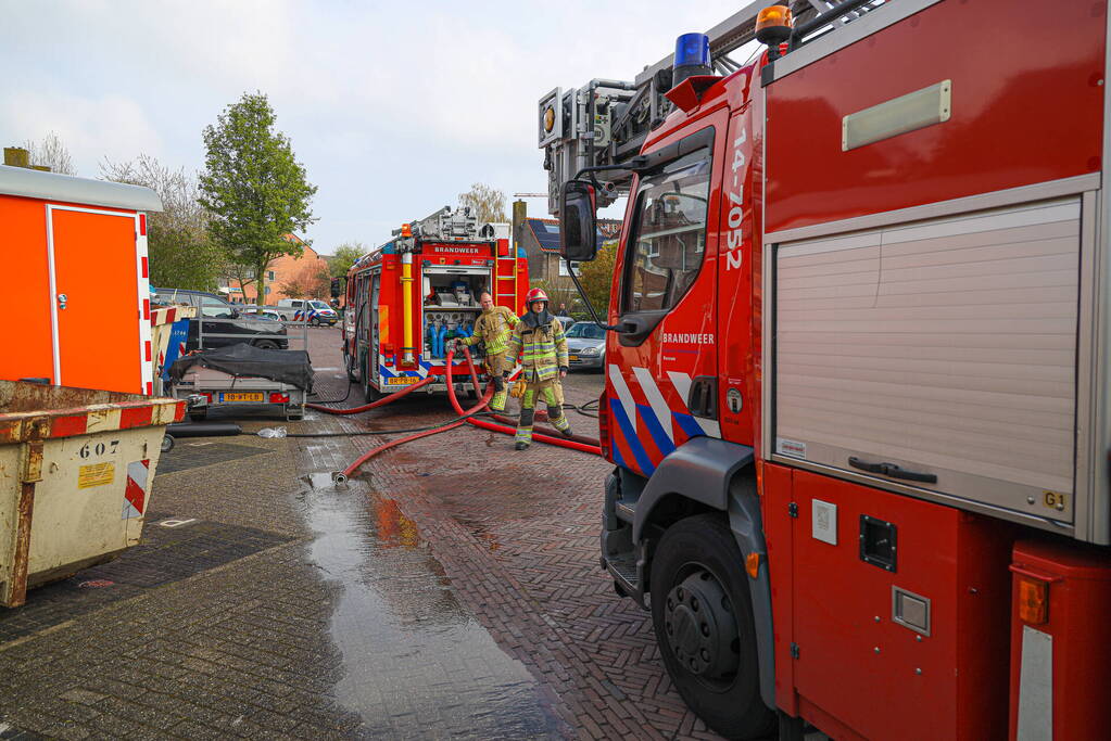 Veel schade naar brand op dak