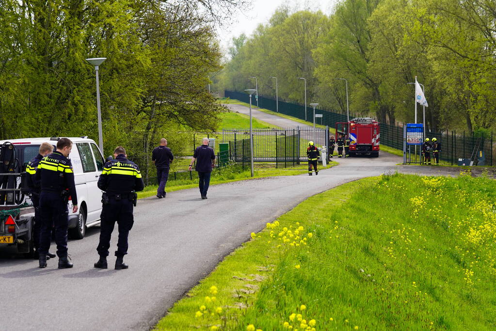 Brandweer draait hoofdkraan dicht bij gaslekkage