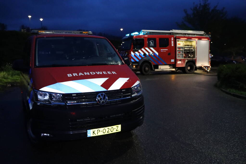 Flinke inzet voor smeulbrand op openbaar toilet