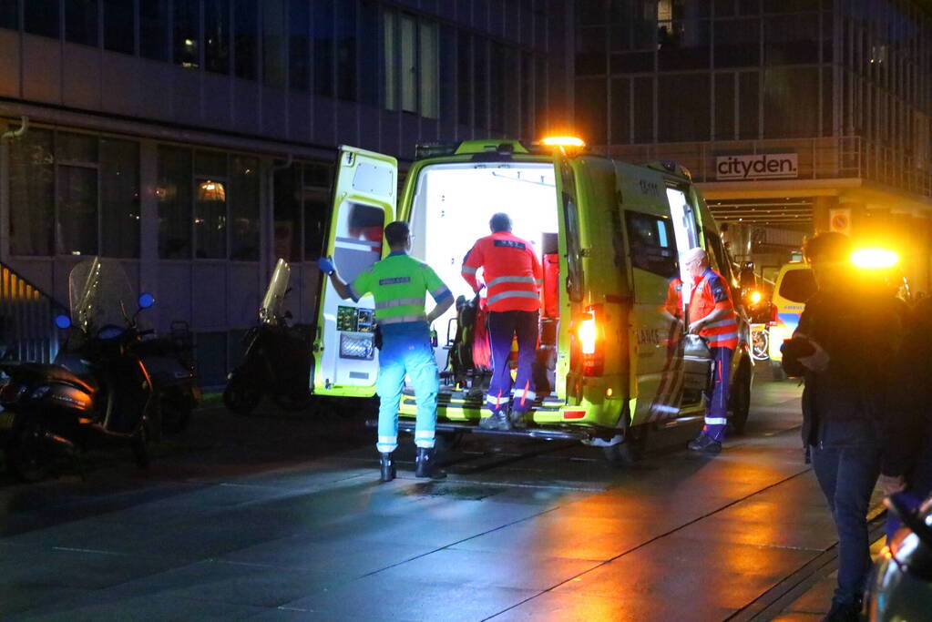 Persoon gewond bij steekincident