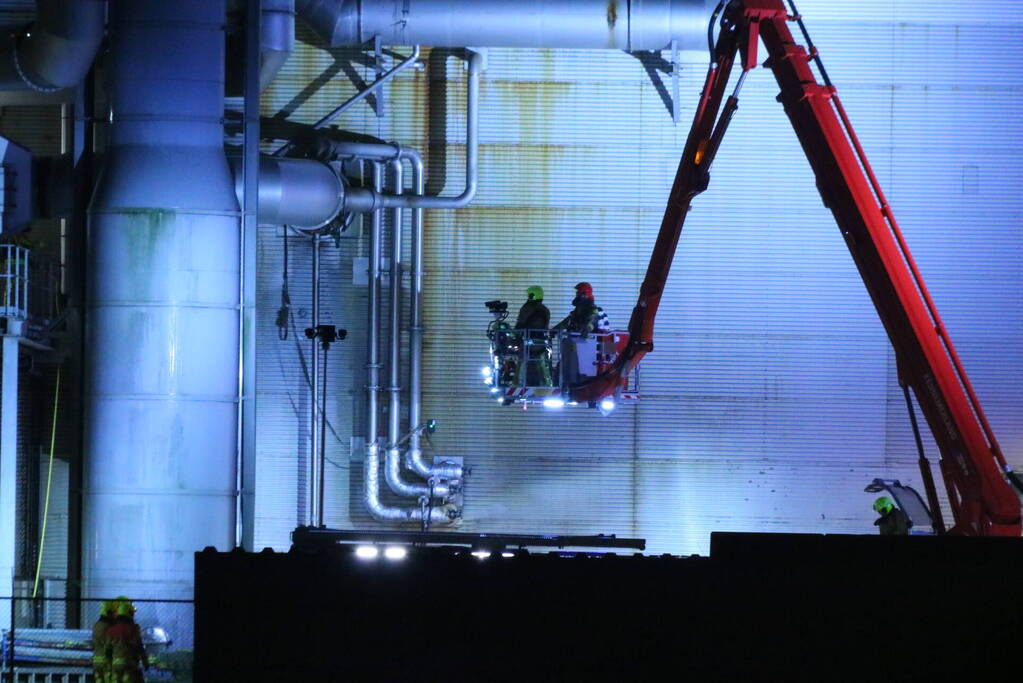 Brand in ketel waar cacaoschillen verwerkt worden