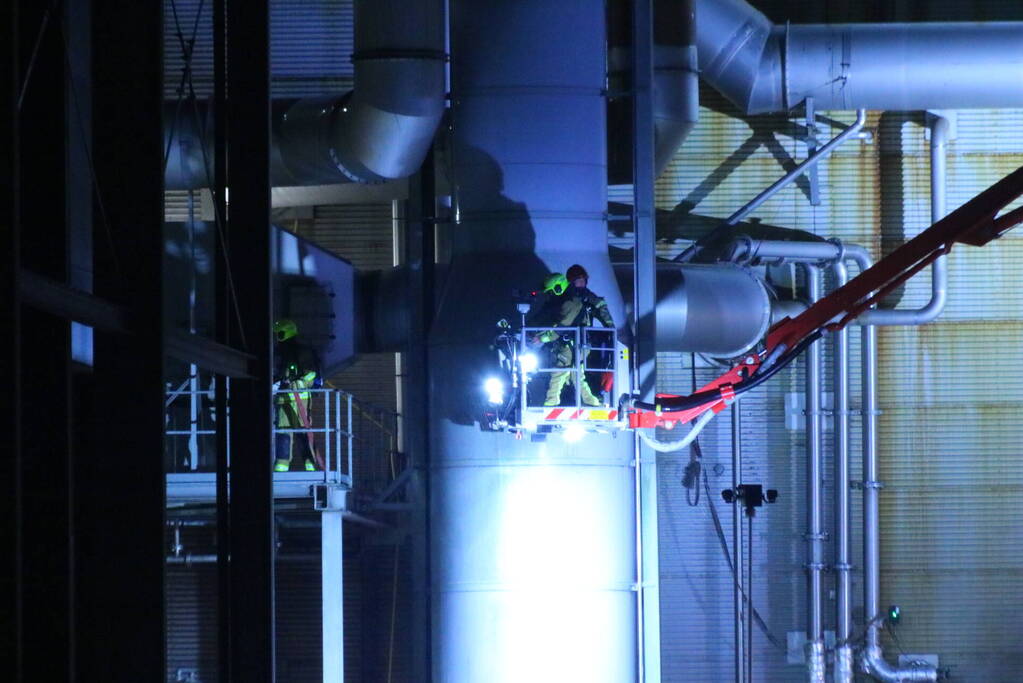 Brand in ketel waar cacaoschillen verwerkt worden