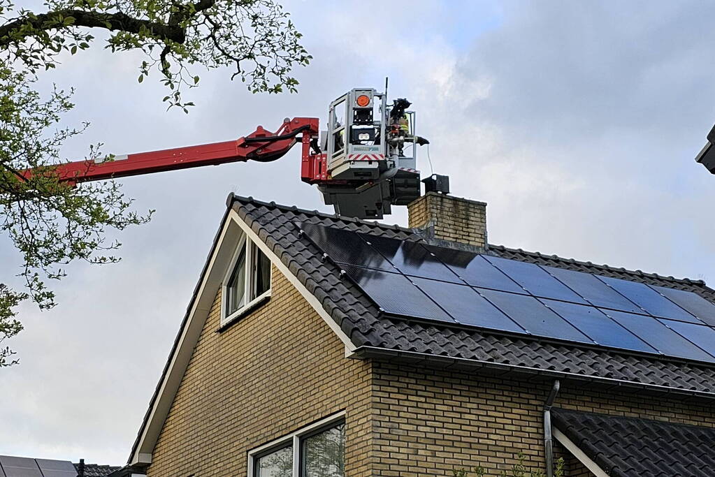 Brandweer ingezet bij brand in schoorsteen