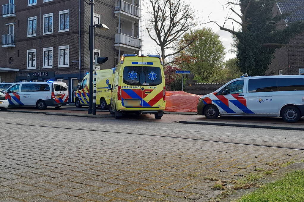 Traumaheli landt midden in woonwijk