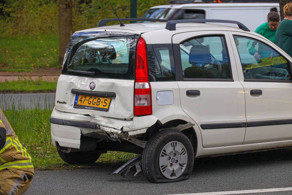 Drie personenwagens betrokken bij botsing