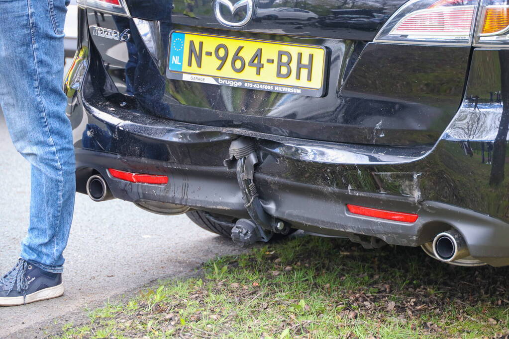 Drie personenwagens betrokken bij botsing