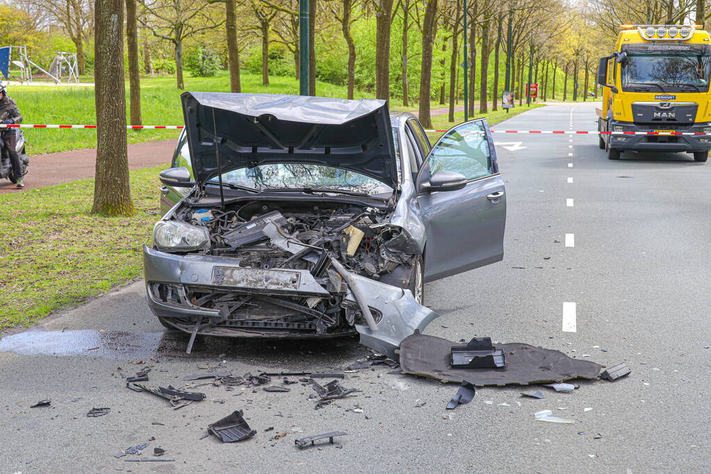 Drie personenwagens betrokken bij botsing