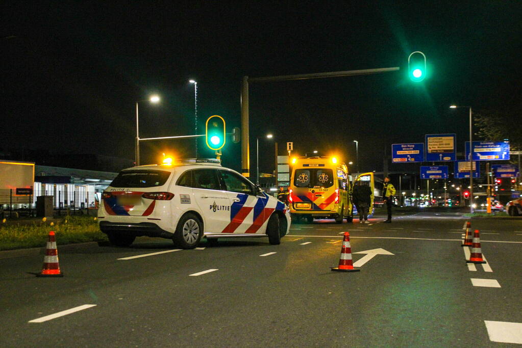 Aanhouding na aanrijding op kruising