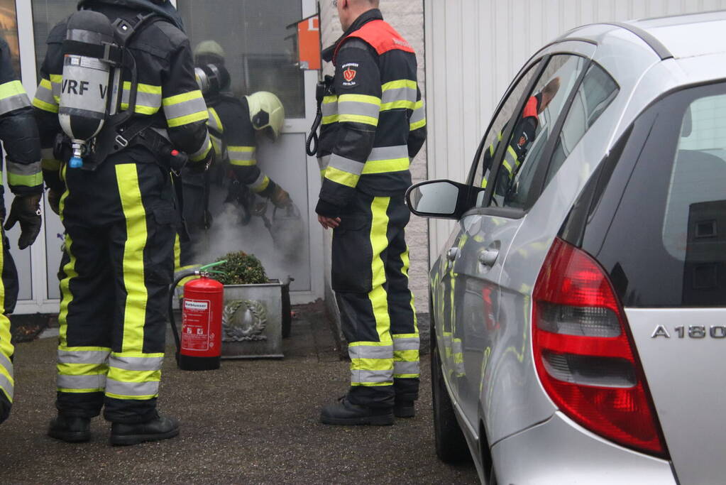 Schoorsteen geveegd na brand