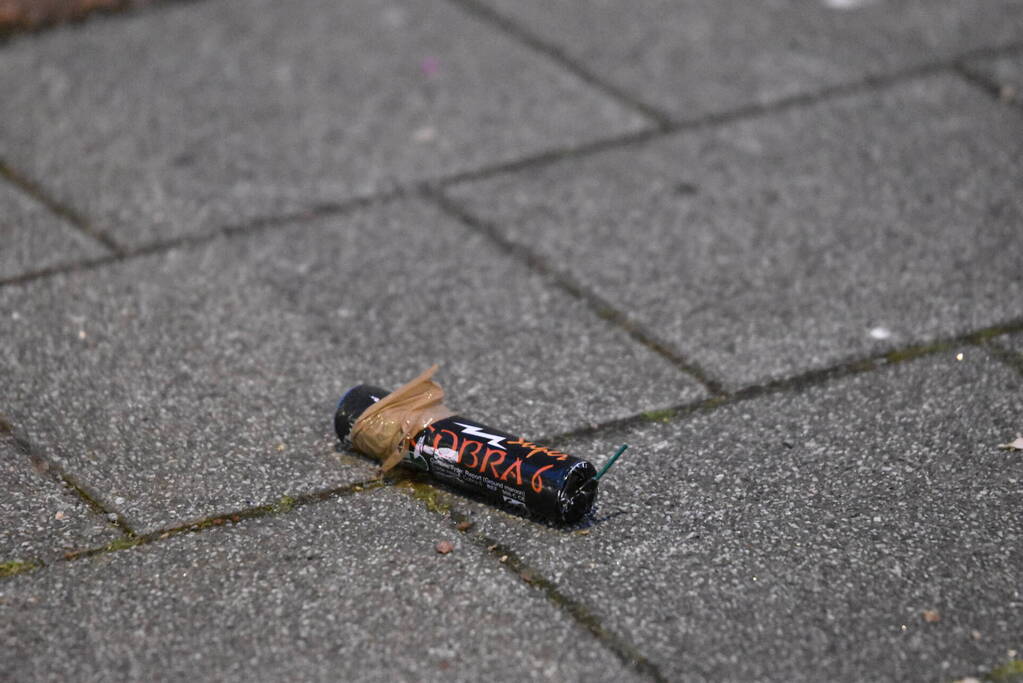 Korte brand na explosie bij voordeur Latijnse Amerikaanse supermarkt